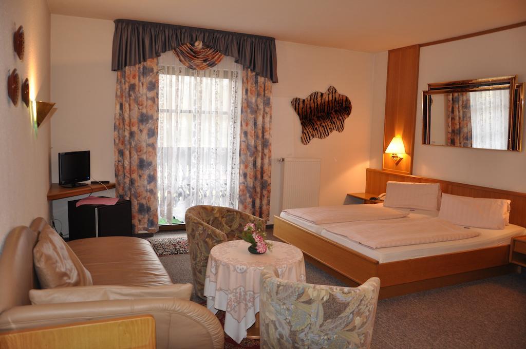 Hotel Fasold Sulzfeld  Kamer foto