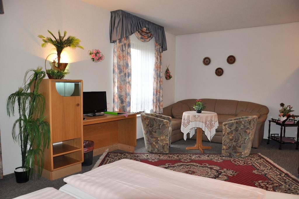 Hotel Fasold Sulzfeld  Kamer foto